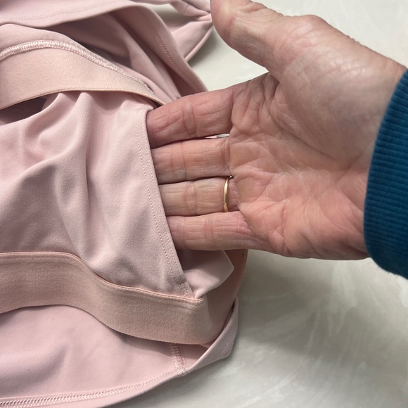 Item sold! Athleta Conscious Crop, Size XL, Ballet Pink, Removable Pads, EUC, - Picture 11 of 14